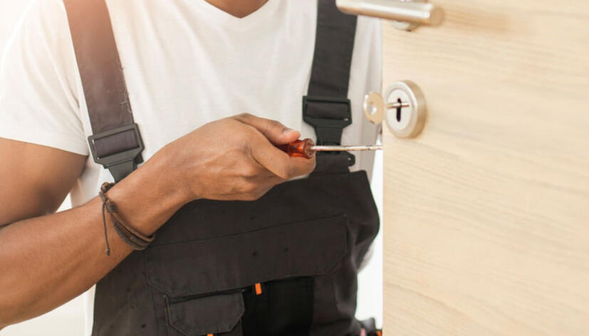 Fixing Door Handles